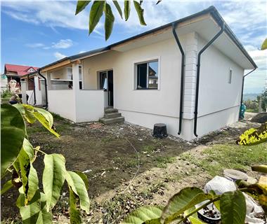 casa-tip-duplex-parter-valea-adanca-miroslava-teren-350-incalzire-in-pardoseala-gradinita-vila