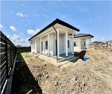 case vile de vanzre in zona Valea Ursului-Miroslava